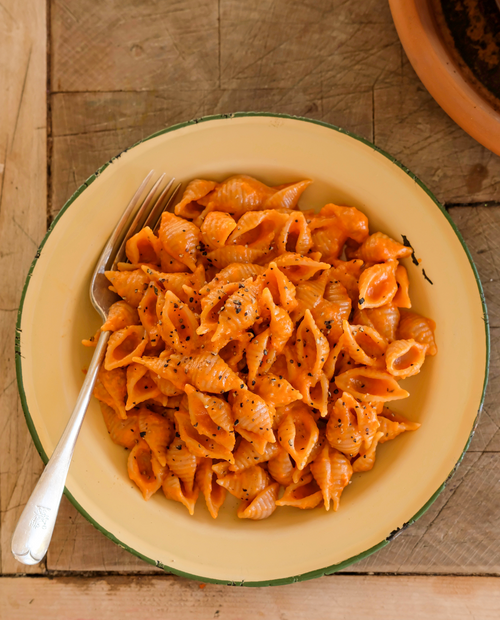 Tomato and mascarpone pasta sauce